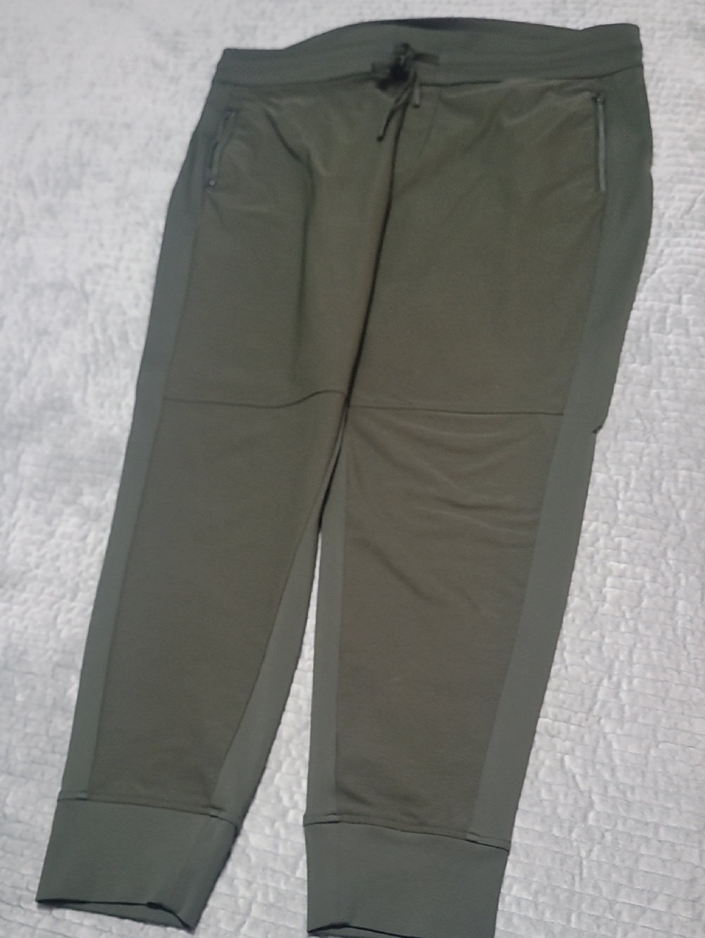 Atheleta Women's Olive Green Athletic Joggers